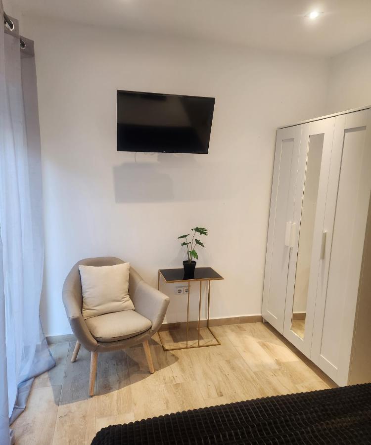Apartamentos En Alameda Junto Al Corte Ingles Cartagena Exterior photo